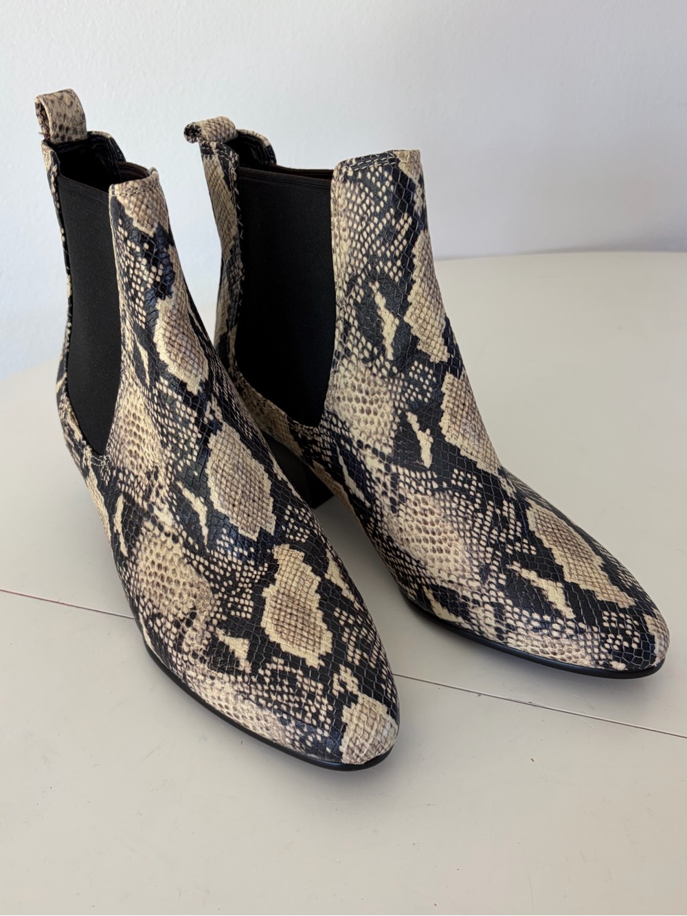 Sam Edelman Reesa Snakeskin Print Chelsea Ankle Boots Block Heel Size 8